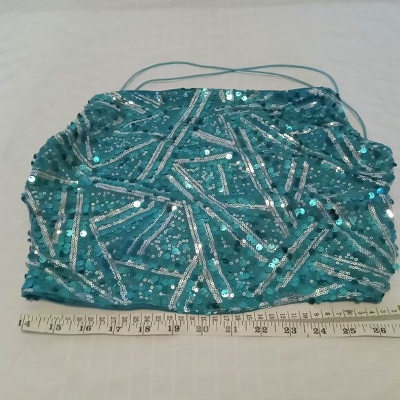 Beautiful turquoise sequined top with open back and small elastic straps - Picture 3 of 8